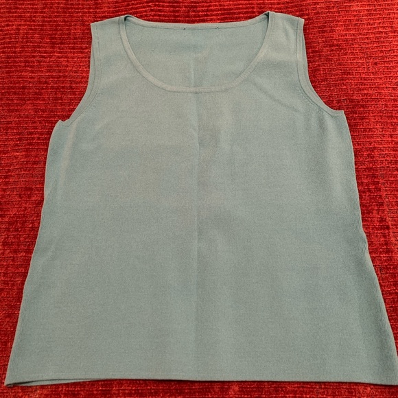 Turquoise Sleeveless Top - Picture 7 of 14